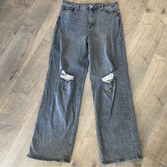 Gianni Bini Distressed Black Straight Jeans - Picture 5 of 7